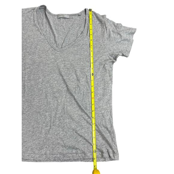 Vince Gray V-Neck T-Shirt Women’s Size L Short Sleeve Lightweight Basic Tee - Picture 3 of 6
